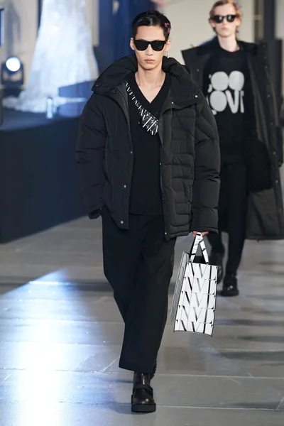 Look 44